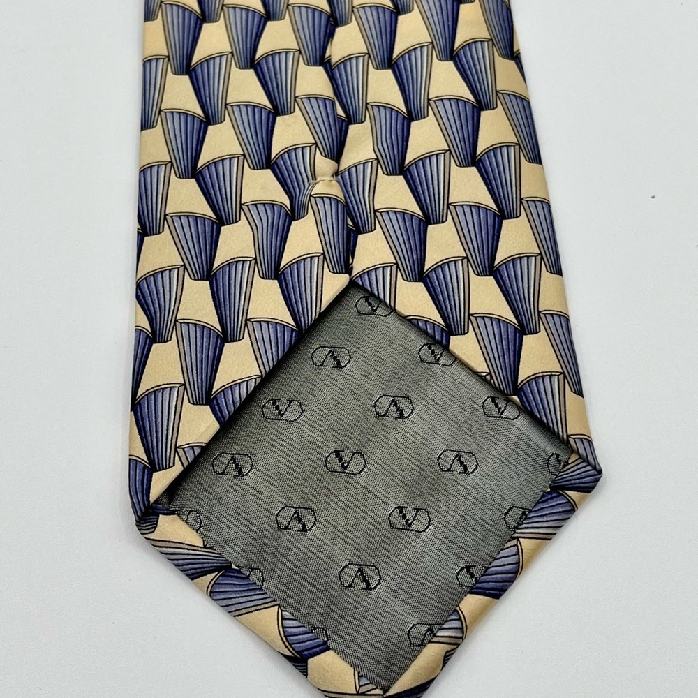 Vintage Geometric Pattern Valentino Silk Tie Made In Italy - Picture 6 of 13